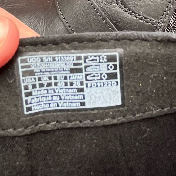 Ugg Ashton Short Waterproof Combat Boots Size 9US - Picture 7 of 8